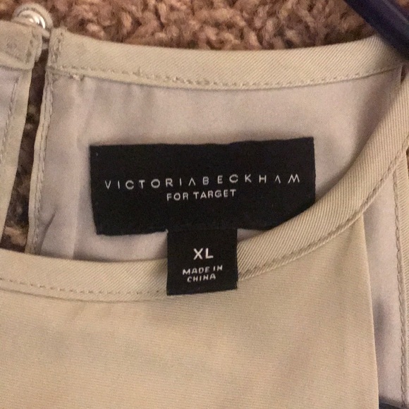 Pale green dress with lace overlay - Picture 4 of 6